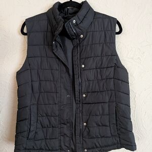 GAP Women's Black Quilted Vest